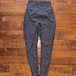 Buffbunny Legacy Leggings Black and White Polla Dot Print, small